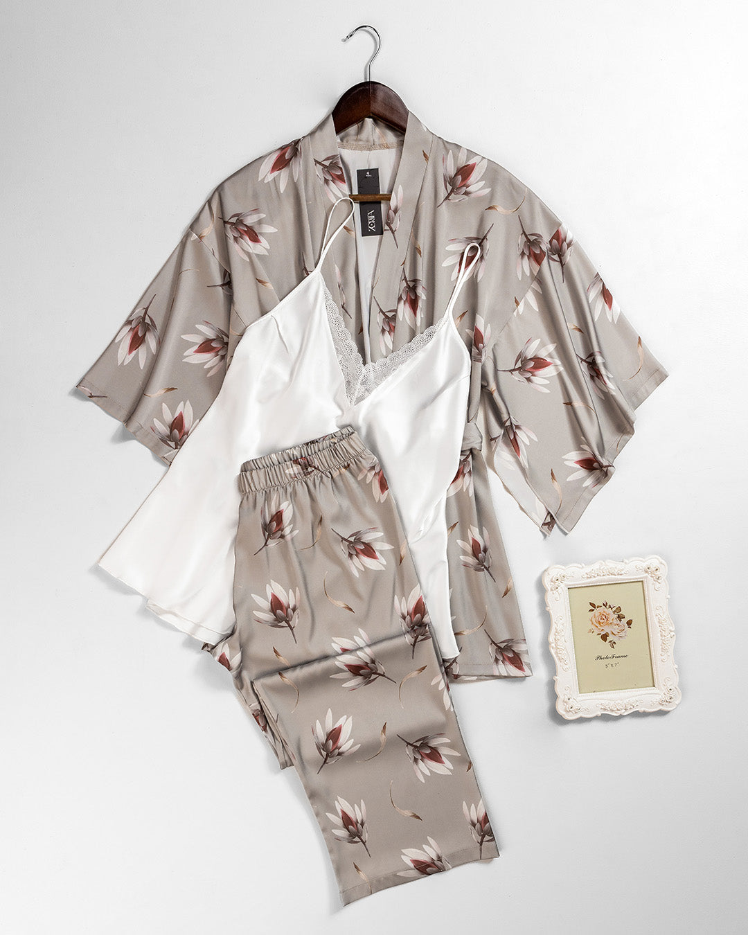 Satin Pajama 3 pcs-26 | 3508-BR/S | Zorita Lingerie | الملابس الداخلية | بجامة الساتان Satin Pajama 3 pcs-26 | 3508-BR/S | Zorita Lingerie | الملابس الداخلية | بجامة الساتان