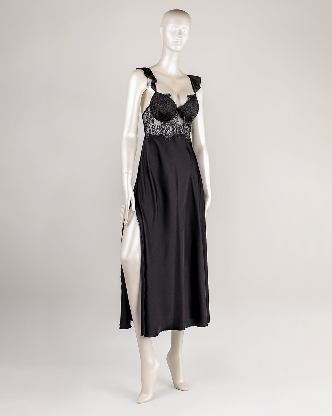 Satin Gown -26 | 4784-BL/S-M | Zorita Lingerie | الملابس الداخلية | قميص نوم طويل Satin Gown -26 | 4784-BL/S-M | Zorita Lingerie | الملابس الداخلية | قميص نوم طويل