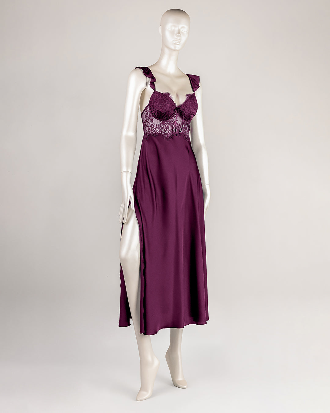 Satin Gown -26 | 4784-BL/S-M | Zorita Lingerie | الملابس الداخلية | قميص نوم طويل Satin Gown -26 | 4784-BL/S-M | Zorita Lingerie | الملابس الداخلية | قميص نوم طويل