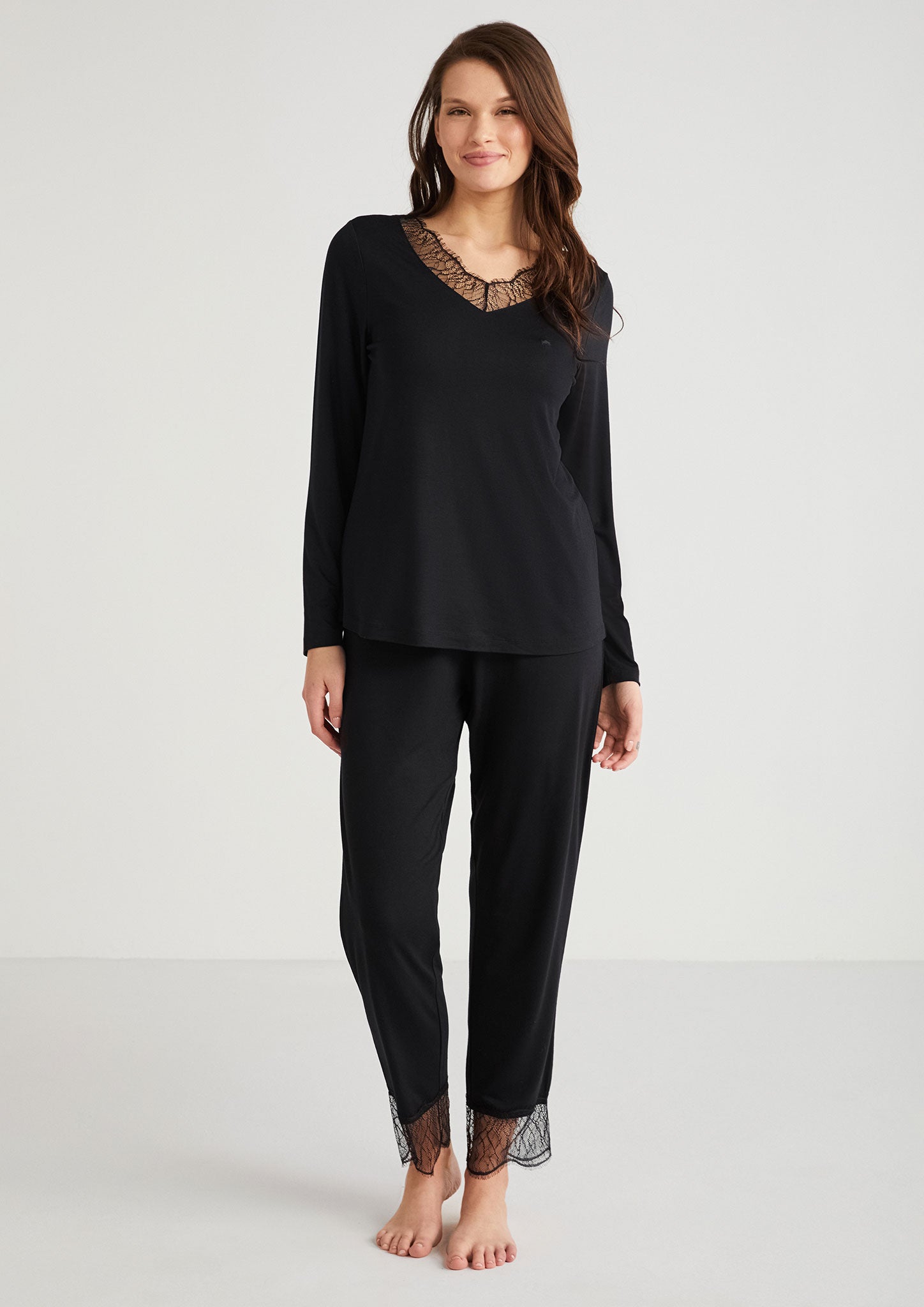 Pants Pajama Set
                   |  |